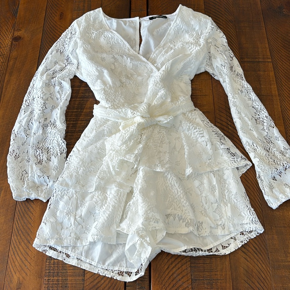 Elegant White Lace Long Sleeve Dress